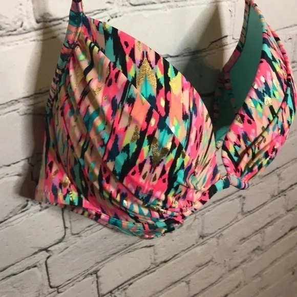 Shade & Shore Plunge Push-Up Bikini Top - Picture 3 of 6